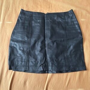 Free People Modern Femme Vegan Leather Mini Skirt size 0